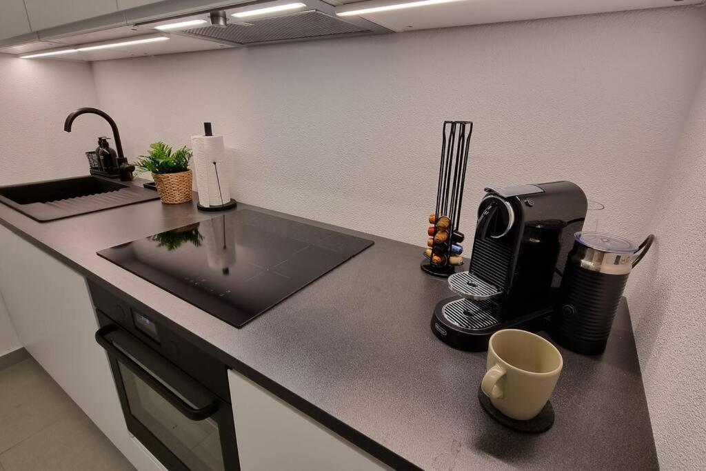 Stylisches Apartment In Zentraler Lage Mit Balkon Karlsruhe Exterior photo
